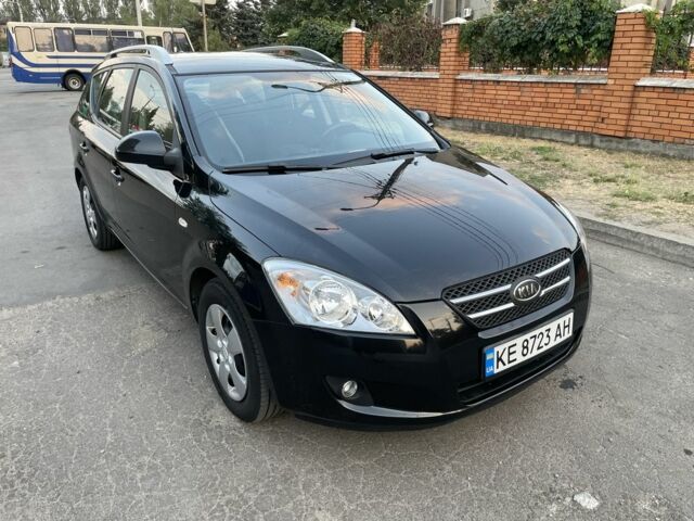Черный Киа Сид, объемом двигателя 1.59 л и пробегом 238 тыс. км за 6500 $, фото 1 на Automoto.ua