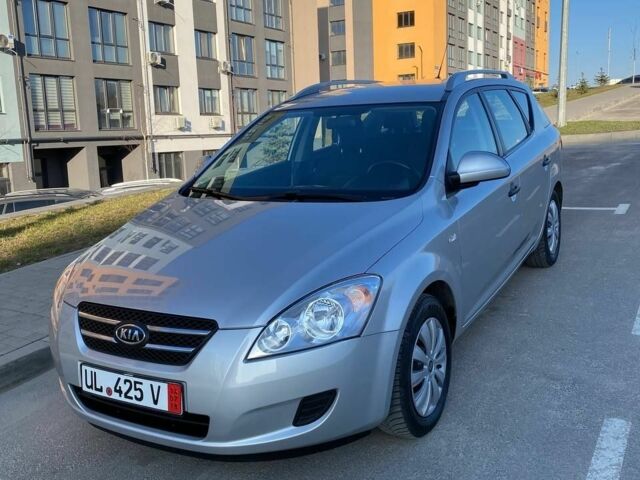 Серый Киа Сид, объемом двигателя 0 л и пробегом 226 тыс. км за 5990 $, фото 1 на Automoto.ua