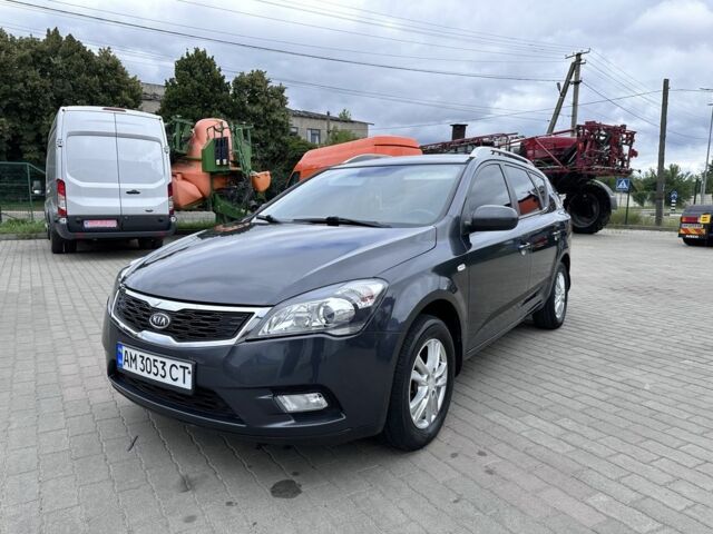 Серый Киа Сид, объемом двигателя 1.6 л и пробегом 228 тыс. км за 6799 $, фото 1 на Automoto.ua