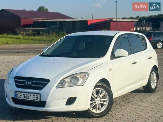 Белый Киа Сид, объемом двигателя 1.4 л и пробегом 285 тыс. км за 4500 $, фото 1 на Automoto.ua