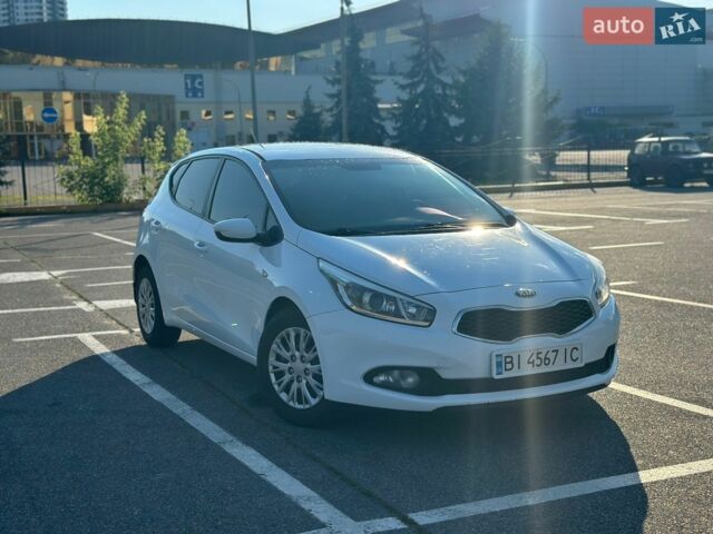 Белый Киа Сид, объемом двигателя 1.59 л и пробегом 186 тыс. км за 9100 $, фото 1 на Automoto.ua