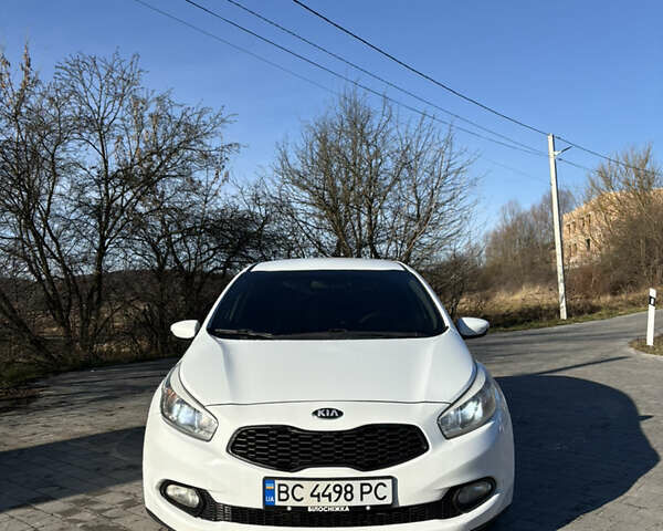 Белый Киа Сид, объемом двигателя 1.6 л и пробегом 263 тыс. км за 8999 $, фото 1 на Automoto.ua