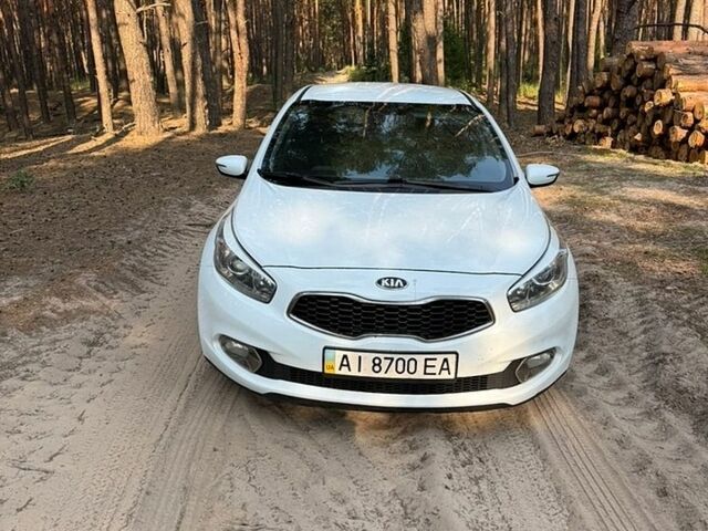 Білий Кіа Сід, об'ємом двигуна 1.59 л та пробігом 232 тис. км за 9299 $, фото 1 на Automoto.ua