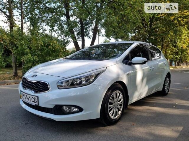 Білий Кіа Сід, об'ємом двигуна 1.6 л та пробігом 42 тис. км за 12950 $, фото 1 на Automoto.ua