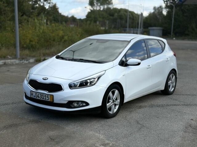 Белый Киа Сид, объемом двигателя 1.4 л и пробегом 233 тыс. км за 8200 $, фото 1 на Automoto.ua