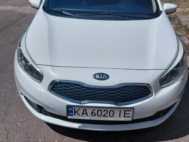 Белый Киа Сид, объемом двигателя 1.58 л и пробегом 128 тыс. км за 9490 $, фото 1 на Automoto.ua
