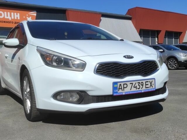 Белый Киа Сид, объемом двигателя 1.4 л и пробегом 229 тыс. км за 8700 $, фото 1 на Automoto.ua