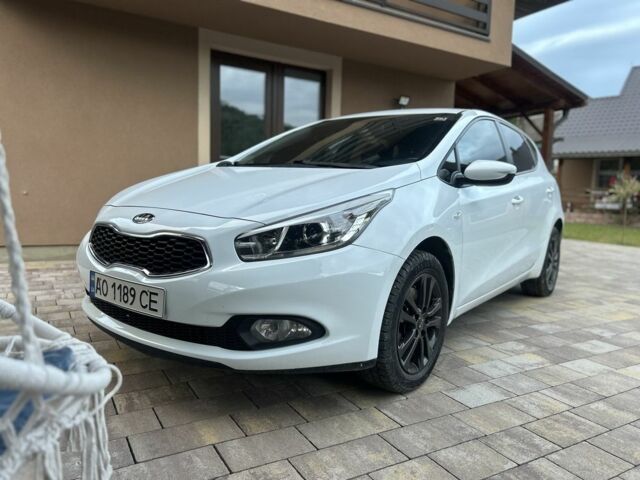 Белый Киа Сид, объемом двигателя 1.4 л и пробегом 173 тыс. км за 7899 $, фото 1 на Automoto.ua