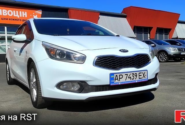 Белый Киа Сид, объемом двигателя 1.4 л и пробегом 229 тыс. км за 8100 $, фото 1 на Automoto.ua