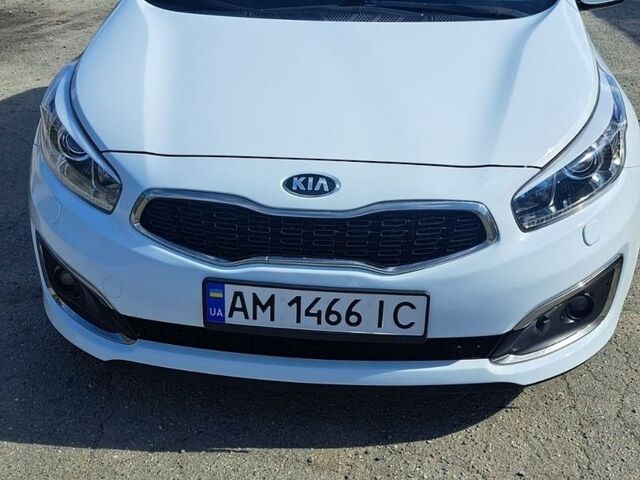 Білий Кіа Сід, об'ємом двигуна 1.59 л та пробігом 207 тис. км за 8650 $, фото 1 на Automoto.ua