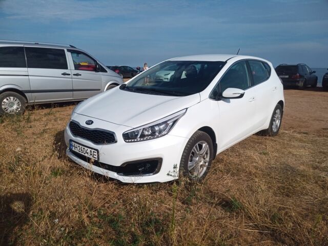 Белый Киа Сид, объемом двигателя 1.6 л и пробегом 108 тыс. км за 9988 $, фото 1 на Automoto.ua