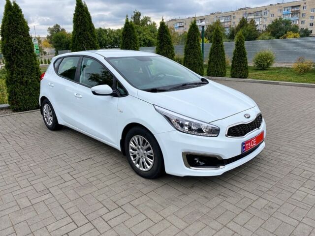 Білий Кіа Сід, об'ємом двигуна 1.6 л та пробігом 150 тис. км за 6205 $, фото 1 на Automoto.ua