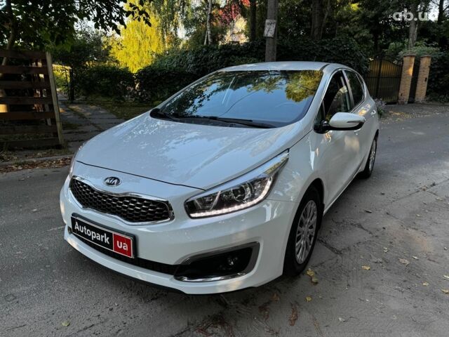 Білий Кіа Сід, об'ємом двигуна 1.6 л та пробігом 101 тис. км за 13640 $, фото 1 на Automoto.ua
