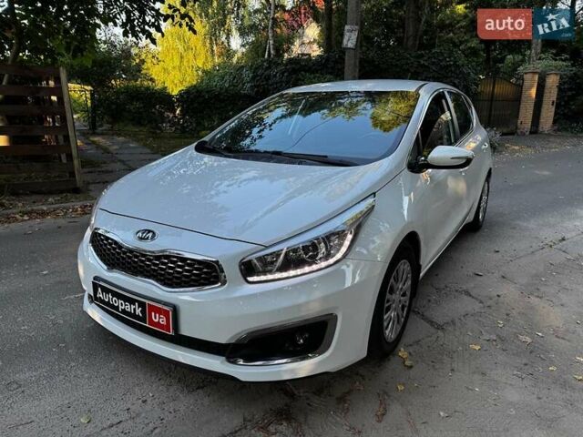 Белый Киа Сид, объемом двигателя 1.6 л и пробегом 101 тыс. км за 13640 $, фото 1 на Automoto.ua