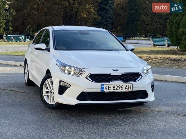 Белый Киа Сид, объемом двигателя 1.59 л и пробегом 53 тыс. км за 16400 $, фото 1 на Automoto.ua