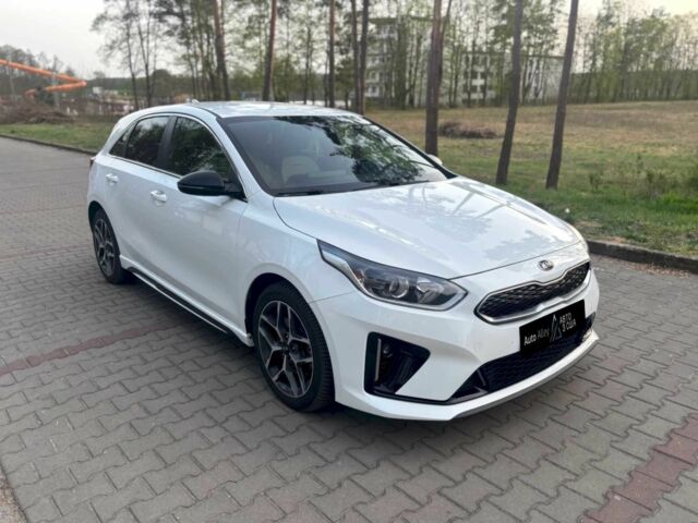 Белый Киа Сид, объемом двигателя 1.6 л и пробегом 75 тыс. км за 3400 $, фото 1 на Automoto.ua