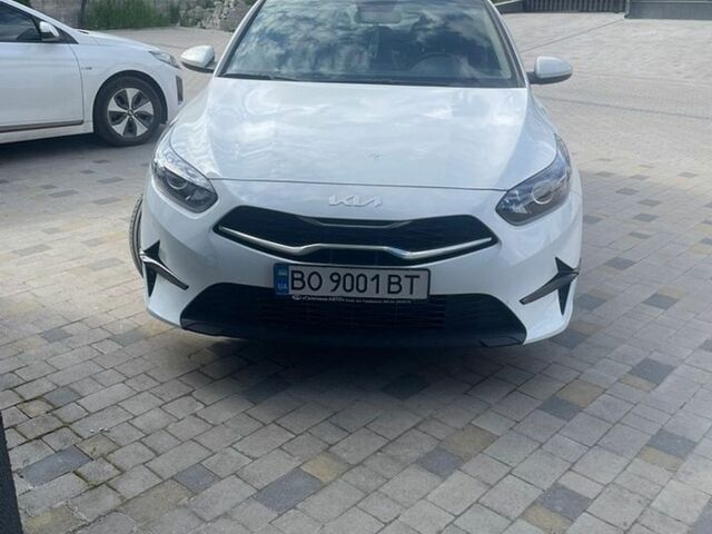 Белый Киа Сид, объемом двигателя 1.59 л и пробегом 26 тыс. км за 18000 $, фото 1 на Automoto.ua