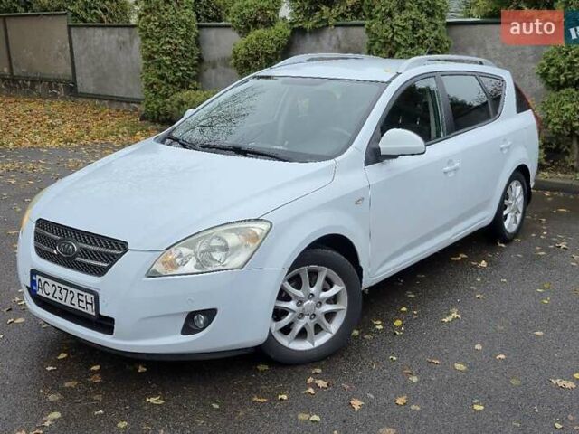 Киа Сид 2008 в Луцке на Automoto.ua Белый Киа Сид, объемом двигателя 1.6 л и пробегом 265 тыс. км за 6900 $, фото 1 на Automoto.ua