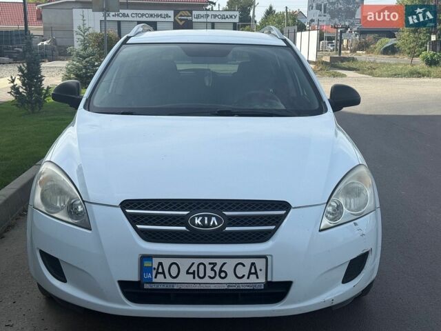 Білий Кіа Сід, об'ємом двигуна 1.6 л та пробігом 305 тис. км за 4900 $, фото 1 на Automoto.ua