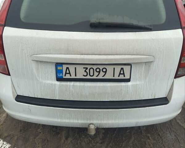 Білий Кіа Сід, об'ємом двигуна 1.58 л та пробігом 344 тис. км за 7300 $, фото 1 на Automoto.ua