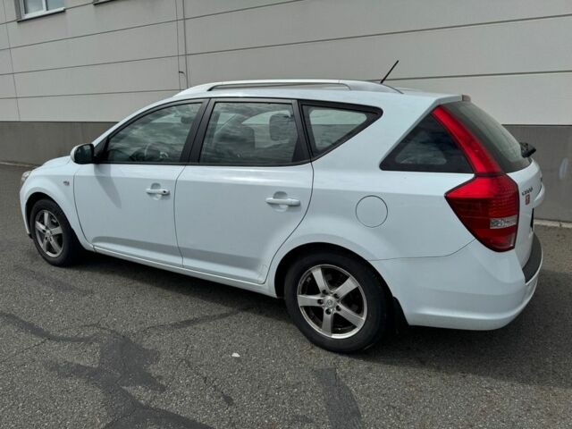 Белый Киа Сид, объемом двигателя 0 л и пробегом 82 тыс. км за 8500 $, фото 1 на Automoto.ua