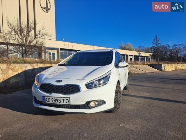 Белый Киа Сид, объемом двигателя 1.6 л и пробегом 167 тыс. км за 10300 $, фото 1 на Automoto.ua