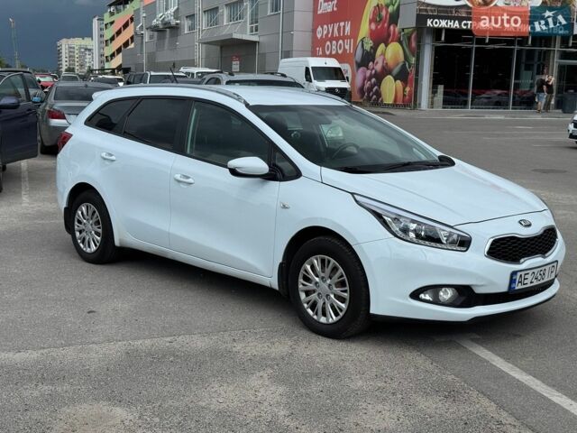Белый Киа Сид, объемом двигателя 1.6 л и пробегом 237 тыс. км за 7400 $, фото 1 на Automoto.ua