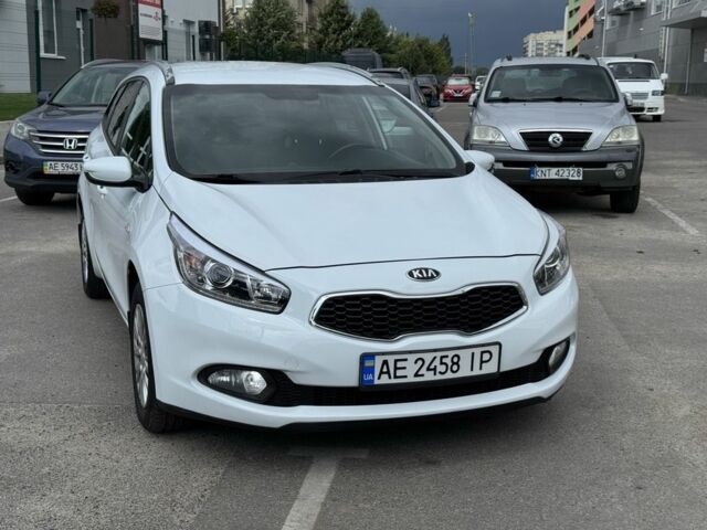 Білий Кіа Сід, об'ємом двигуна 1.6 л та пробігом 237 тис. км за 7801 $, фото 1 на Automoto.ua