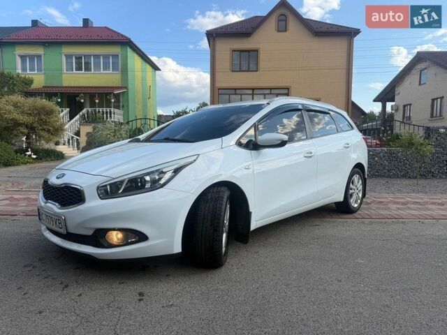 Белый Киа Сид, объемом двигателя 1.58 л и пробегом 288 тыс. км за 14900 $, фото 1 на Automoto.ua