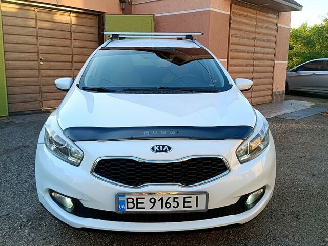 Білий Кіа Сід, об'ємом двигуна 1.6 л та пробігом 240 тис. км за 9800 $, фото 1 на Automoto.ua