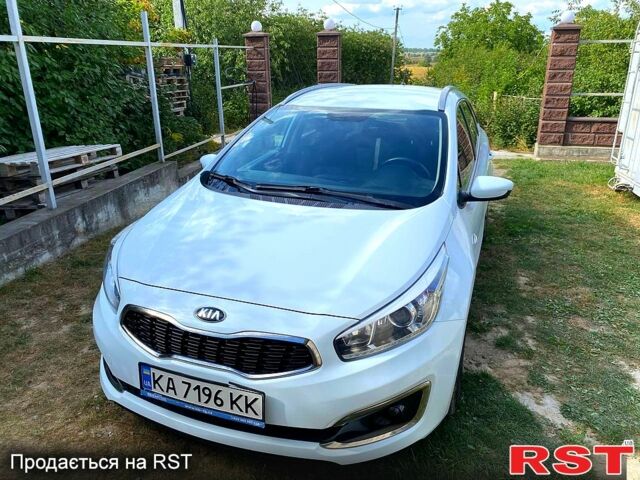 Белый Киа Сид, объемом двигателя 1.4 л и пробегом 245 тыс. км за 9700 $, фото 1 на Automoto.ua