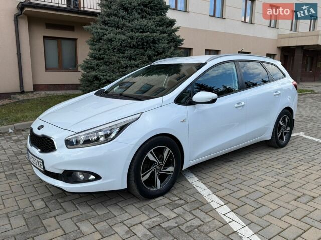 Белый Киа Сид, объемом двигателя 1.6 л и пробегом 160 тыс. км за 10500 $, фото 1 на Automoto.ua