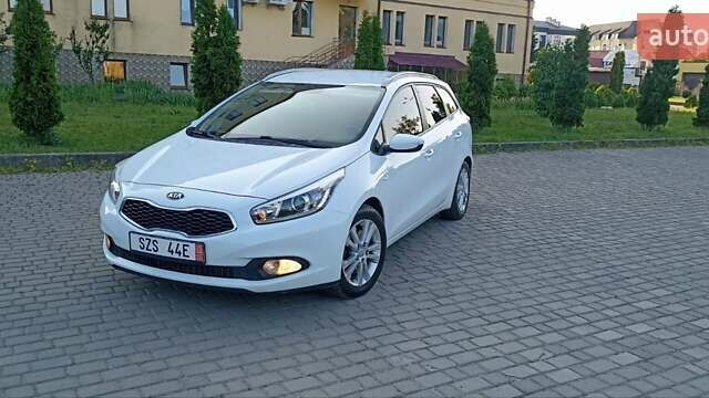 Белый Киа Сид, объемом двигателя 1.4 л и пробегом 240 тыс. км за 8999 $, фото 1 на Automoto.ua