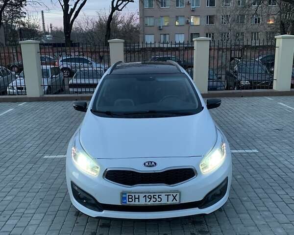 Білий Кіа Сід, об'ємом двигуна 1.6 л та пробігом 6 тис. км за 13900 $, фото 1 на Automoto.ua