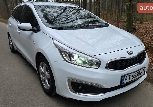 Белый Киа Сид, объемом двигателя 1.4 л и пробегом 198 тыс. км за 8500 $, фото 1 на Automoto.ua