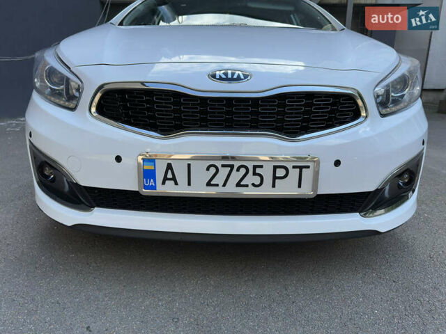 Белый Киа Сид, объемом двигателя 1.59 л и пробегом 66 тыс. км за 12000 $, фото 1 на Automoto.ua