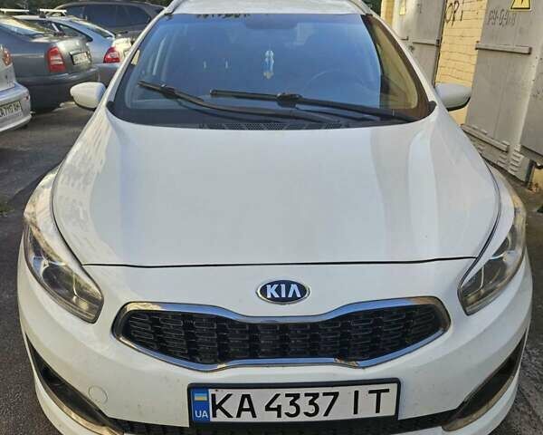 Белый Киа Сид, объемом двигателя 1.59 л и пробегом 166 тыс. км за 13000 $, фото 1 на Automoto.ua