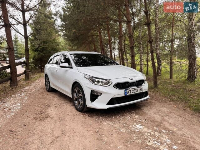 Білий Кіа Сід, об'ємом двигуна 1.6 л та пробігом 248 тис. км за 12950 $, фото 1 на Automoto.ua