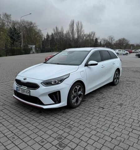 Білий Кіа Сід, об'ємом двигуна 1.58 л та пробігом 59 тис. км за 16900 $, фото 1 на Automoto.ua