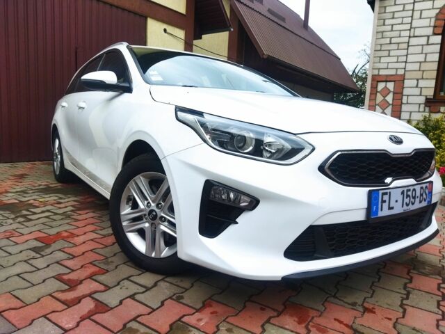 Белый Киа Сид, объемом двигателя 2 л и пробегом 190 тыс. км за 14400 $, фото 1 на Automoto.ua