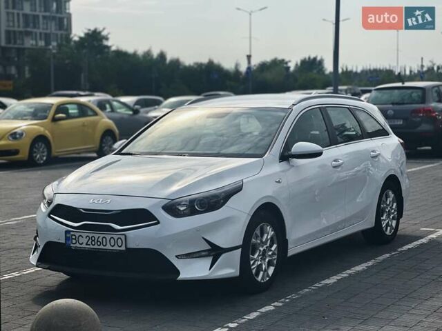 Белый Киа Сид, объемом двигателя 1.59 л и пробегом 10 тыс. км за 18500 $, фото 1 на Automoto.ua
