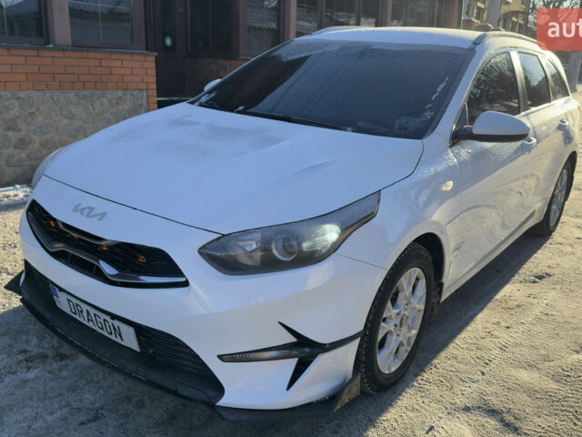 Білий Кіа Сід, об'ємом двигуна 1.6 л та пробігом 110 тис. км за 18000 $, фото 1 на Automoto.ua