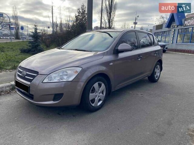 Бежевий Кіа Сід, об'ємом двигуна 1.6 л та пробігом 222 тис. км за 5650 $, фото 1 на Automoto.ua