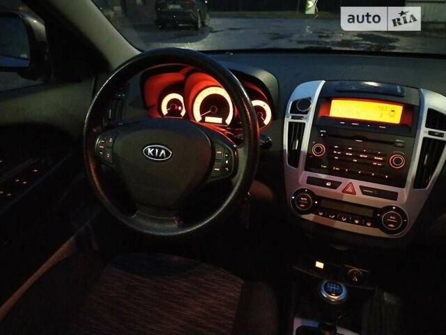 Киа Сид 2008 в Харькове на Automoto.ua Бежевый Киа Сид, объемом двигателя 1.4 л и пробегом 233 тыс. км за 6000 $, фото 1 на Automoto.ua