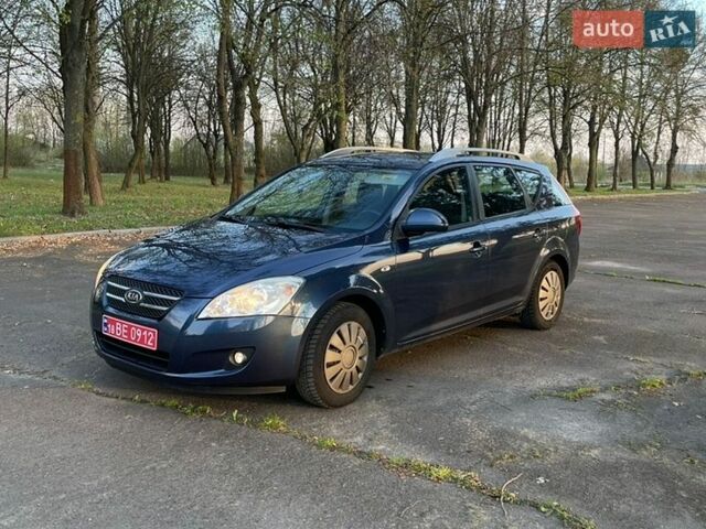 Бежевый Киа Сид, объемом двигателя 1.6 л и пробегом 206 тыс. км за 6800 $, фото 1 на Automoto.ua