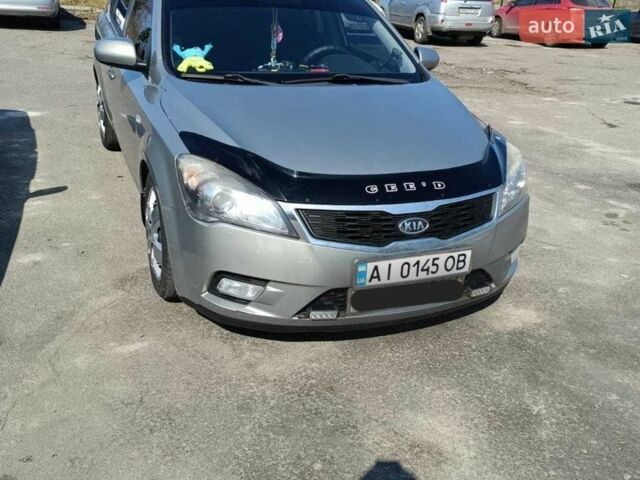 Бежевий Кіа Сід, об'ємом двигуна 1.58 л та пробігом 245 тис. км за 7000 $, фото 1 на Automoto.ua