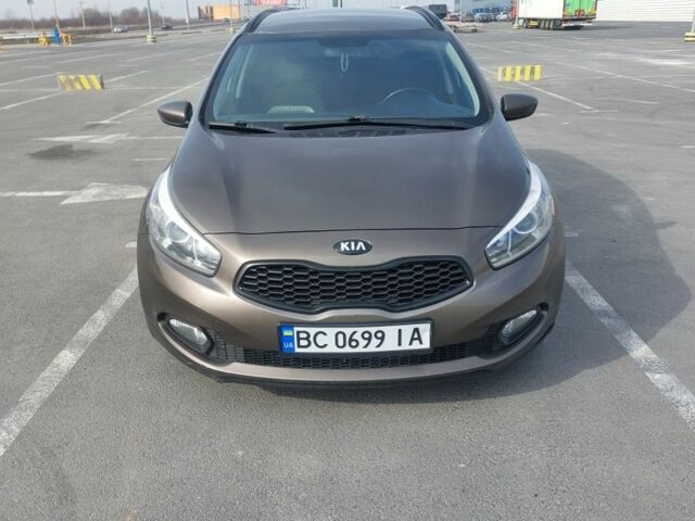 Бежевий Кіа Сід, об'ємом двигуна 1.6 л та пробігом 230 тис. км за 8500 $, фото 1 на Automoto.ua