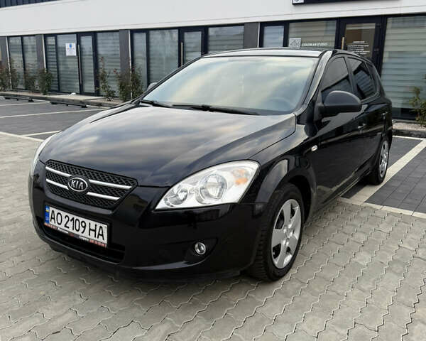 Черный Киа Сид, объемом двигателя 1.4 л и пробегом 295 тыс. км за 4850 $, фото 1 на Automoto.ua