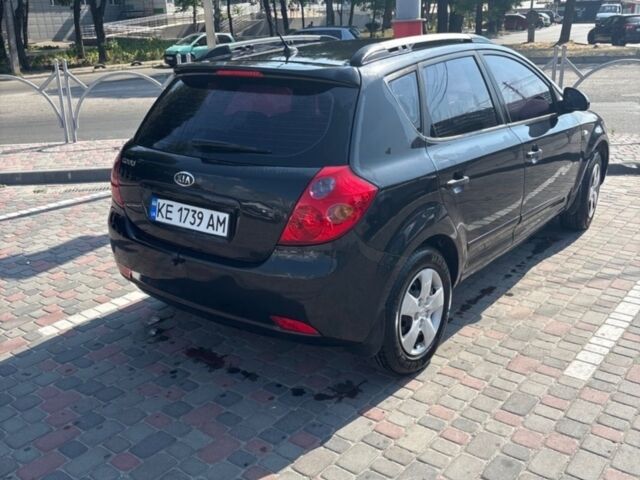 Черный Киа Сид, объемом двигателя 1.4 л и пробегом 200 тыс. км за 4800 $, фото 1 на Automoto.ua