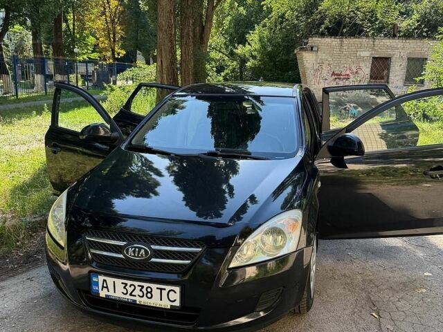 Черный Киа Сид, объемом двигателя 1.59 л и пробегом 136 тыс. км за 5200 $, фото 1 на Automoto.ua